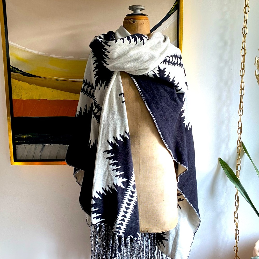 Pendleton Spider Rock Fringe Shawl / Cape - Picture 1 of 8